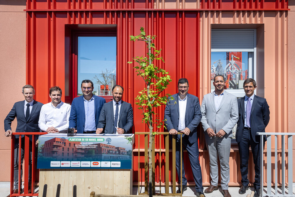 OPERATION BESSANCOURT : PLANTATION DU NOUVEL PREMIER ARBRE